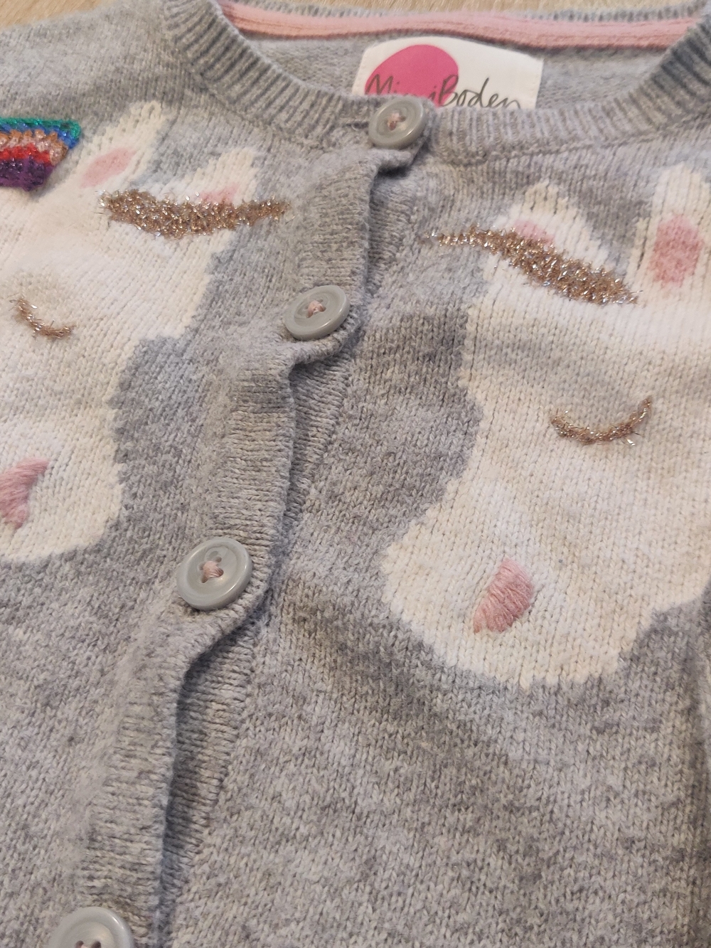 Mini Boden Girls' Gray & Cream Unicorn Cardigan with Rainbow Trim Size 5-6 Years - Picture 4 of 4